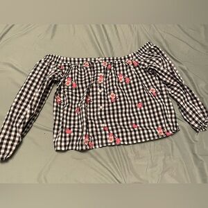 Hollister Black and White Checkered Crop Top